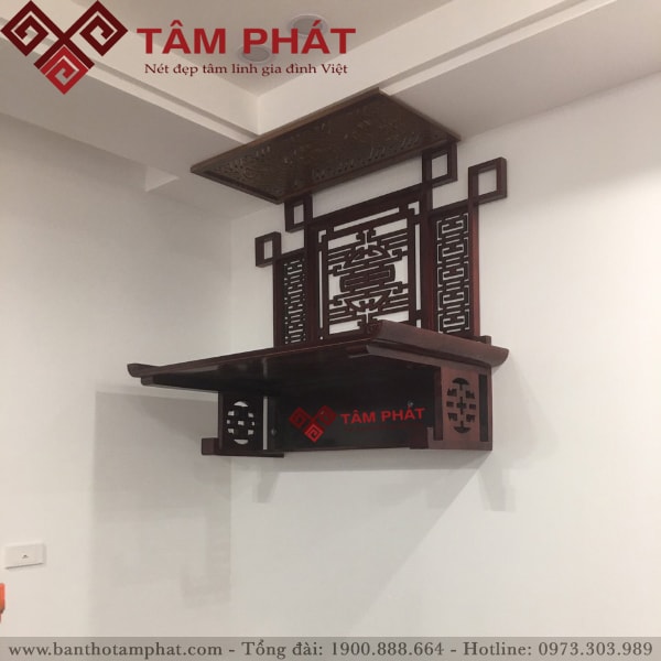 Bàn thờ treo tường thiết kế chắc chắn, vững vàng