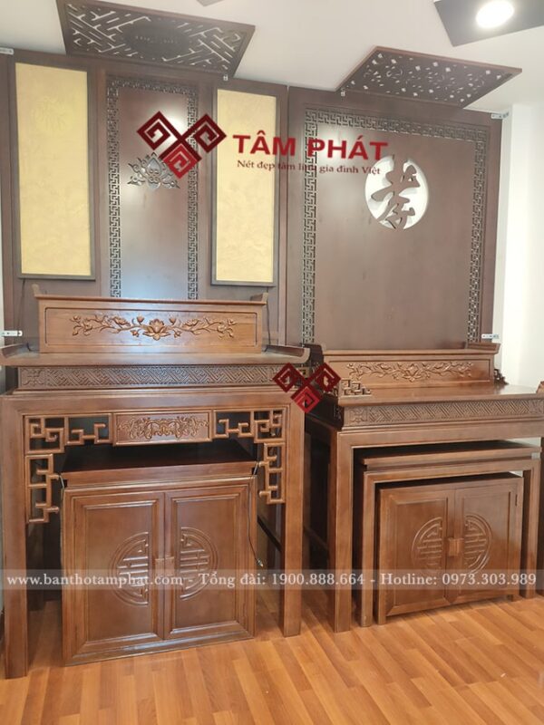 Phòng thờ sử dụng 2 bàn thờ Phật và thờ gia tiên