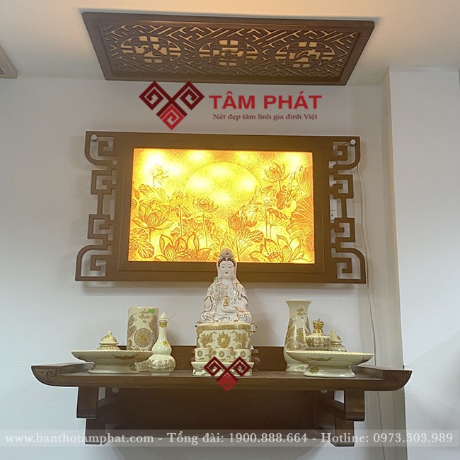 Bàn thờ và tranh trúc chỉ treo tường mẫu TT2066