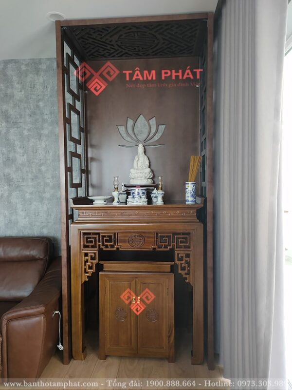 Bàn thờ đứng chung cư được thiết kế nhỏ gọn