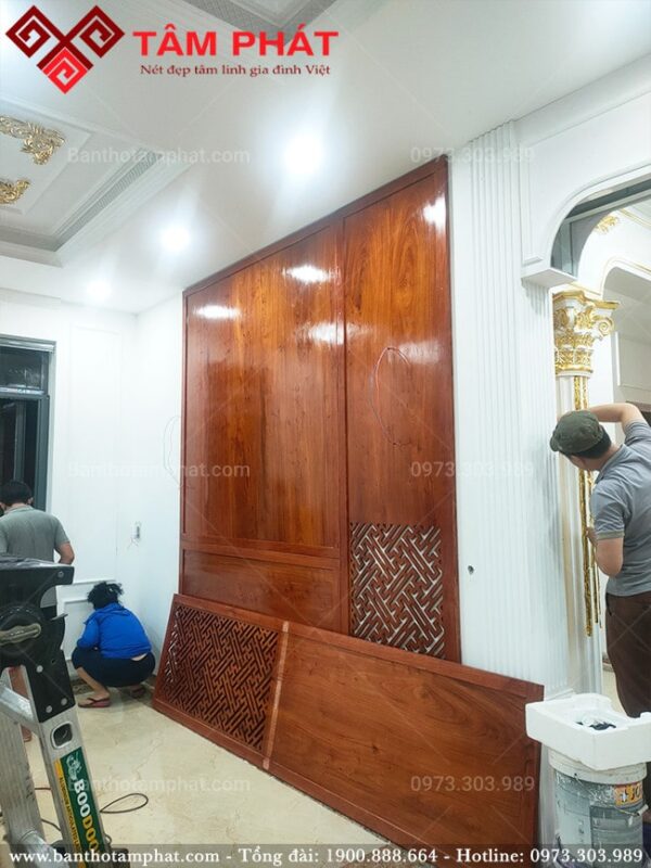 Thi công lắp đặt ốp 100% gỗ Hương