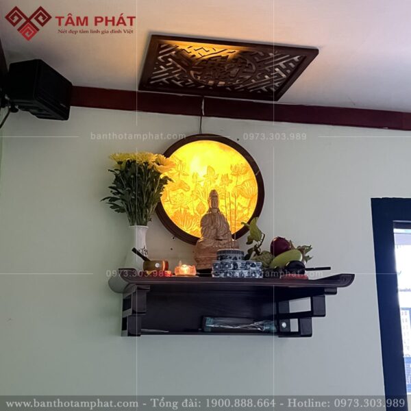 Tranh trúc chỉ trang trí bàn thờ Phật