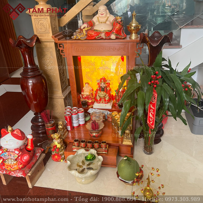 Thờ cúng Ông Địa Thần Tài nhằm cầu mong cuộc sống yên bình, hạnh phúc