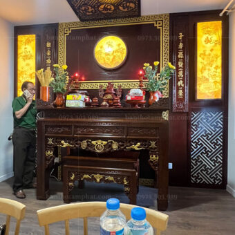 Phòng thờ gia tiên