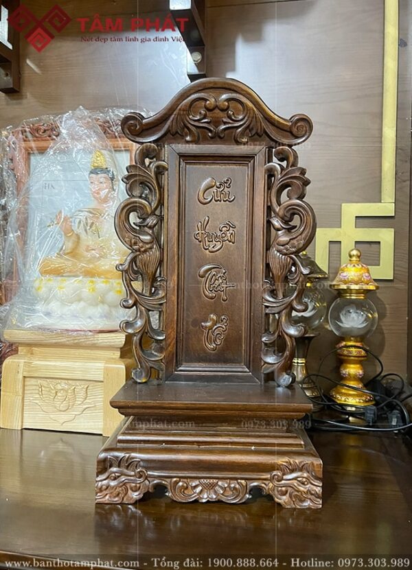 Bài vị Cửu Huyền màu óc chó nâu sang trọng, đẳng cấp.