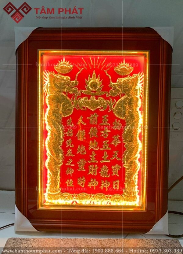 Bài vị đa dạng kích thước màu sắc.