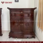 Tủ thờ kích thước nhỏ phù hợp với không gian nhà cửa hạn chế diện tích.