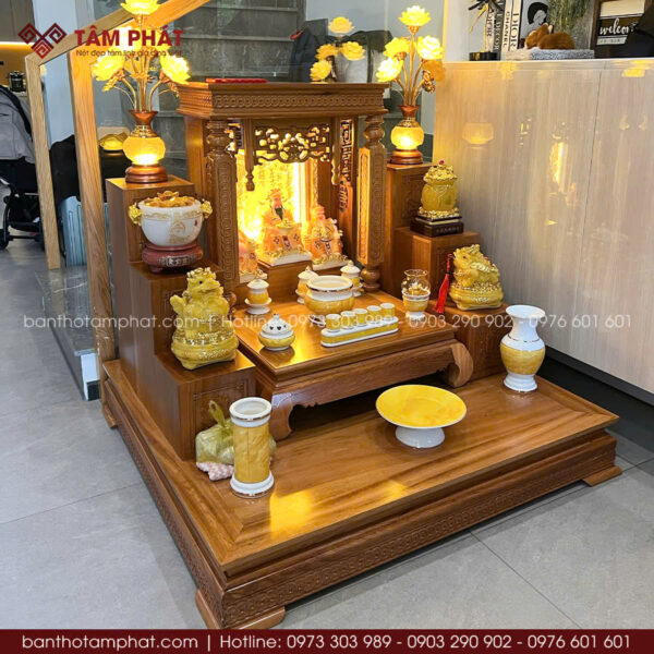 Bàn thờ Thần Tài gỗ Gõ – Vững chãi từ chất liệu, trang nghiêm từ tâm linh