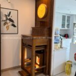 Đôn gỗ 2 tầng thờ Phật trên cao trang nghiêm hơn.