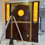 Mẫu ốp hậu MDF vân gỗ đẹp.