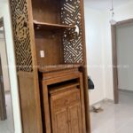 Bố trí liên thờ 2 tầng theo lối Thượng Phật Hạ Linh, đảm bảo yếu tố phong thủy, tiết kiệm diện tích nhà cửa.
