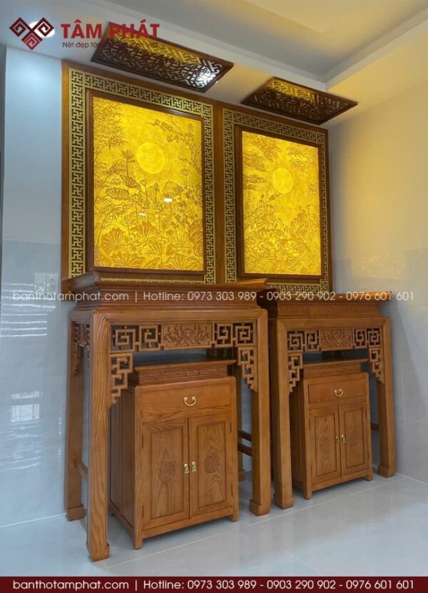 Mẫu phòng thờ có 2 bàn thờ riêng biệt để thờ Phật và Gia Tiên, vừa chuẩn nghi lễ vừa đảm bảo tính trang nghiêm.