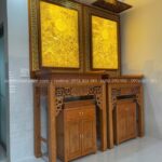 Kết hợp trang trí tranh trúc chỉ ánh vàng giúp tôn lên vẻ linh thiêng và hiện đại.