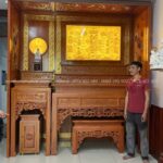 Tranh trúc chỉ “Cửu Huyền Thất Tổ” giúp không gian thêm phần trang nghiêm và tỏa sáng.