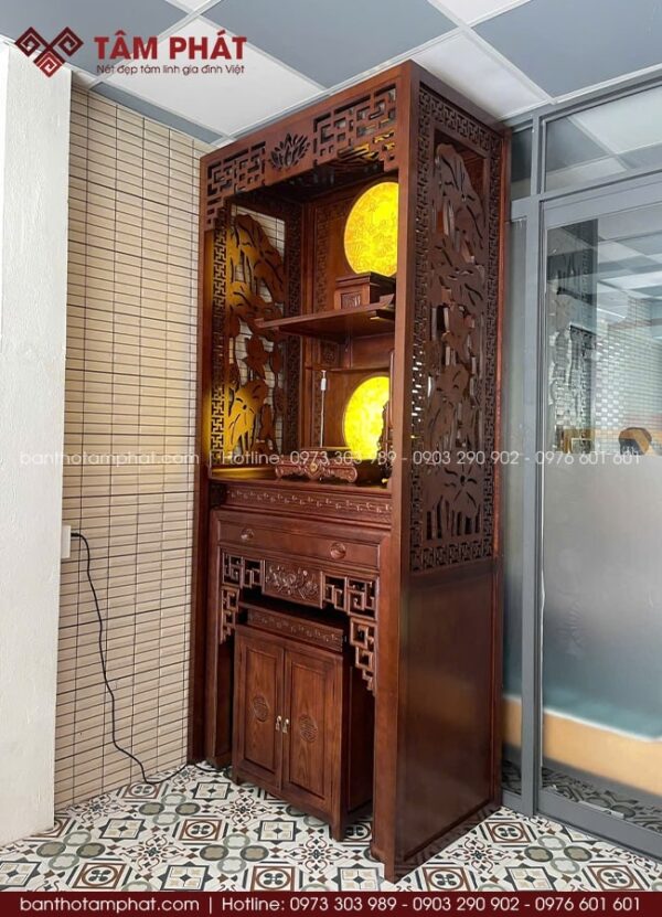 Phòng thờ liên thờ, tầng trên thờ Phật, dưới thờ Gia Tiên chuẩn phong thủy.
