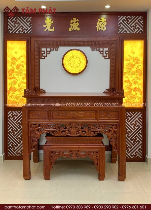 Mẫu hoành phi " Đức Lưu Quang"