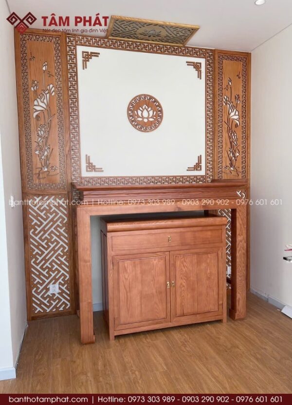 Bàn thờ gỗ sồi được tuyển chọn kỹ, vân đẹp, chống cong vênh, mối mọt tốt.