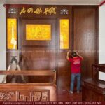 Từ chất liệu đến ánh sáng màu sắc phải phù hợp với nội thất sẵn có.