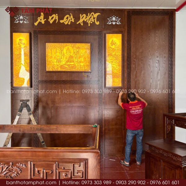 Từ chất liệu đến ánh sáng màu sắc phải phù hợp với nội thất sẵn có.